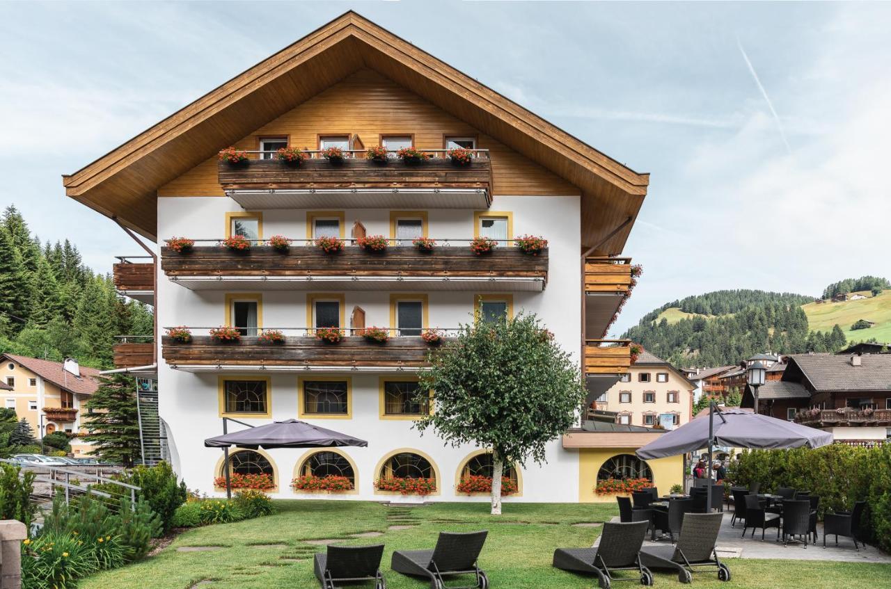 Hotel Oswald Selva di Val Gardena Eksteriør bilde